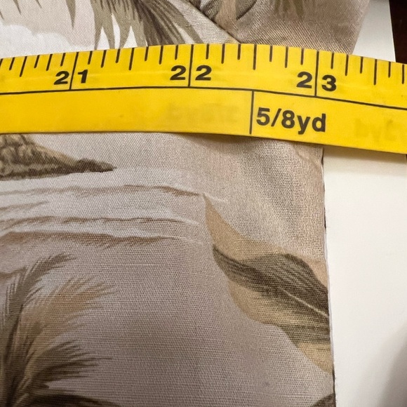 Royal Pacific Trading Co men’s Hawaiian button down shirt size L hibiscus palms - Picture 8 of 9